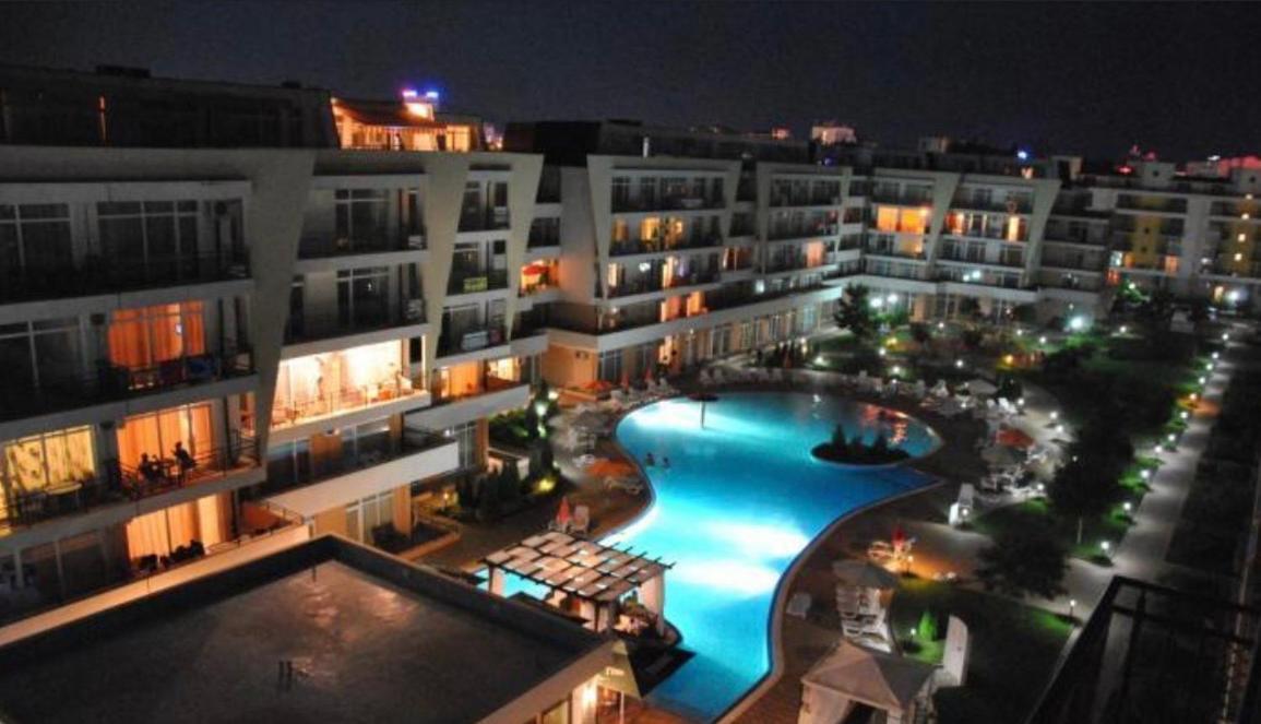 Grand Kamelia Apartments סאני ביץ' מראה חיצוני תמונה