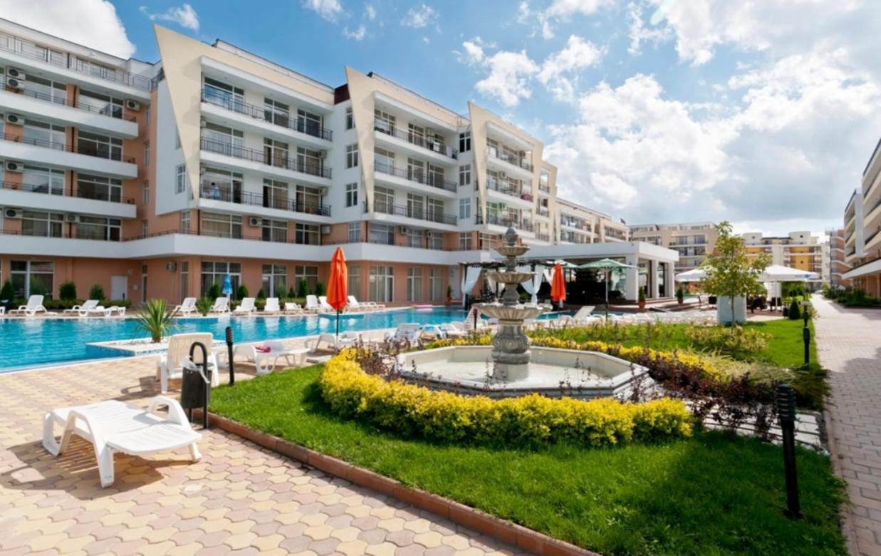 Grand Kamelia Apartments סאני ביץ' מראה חיצוני תמונה