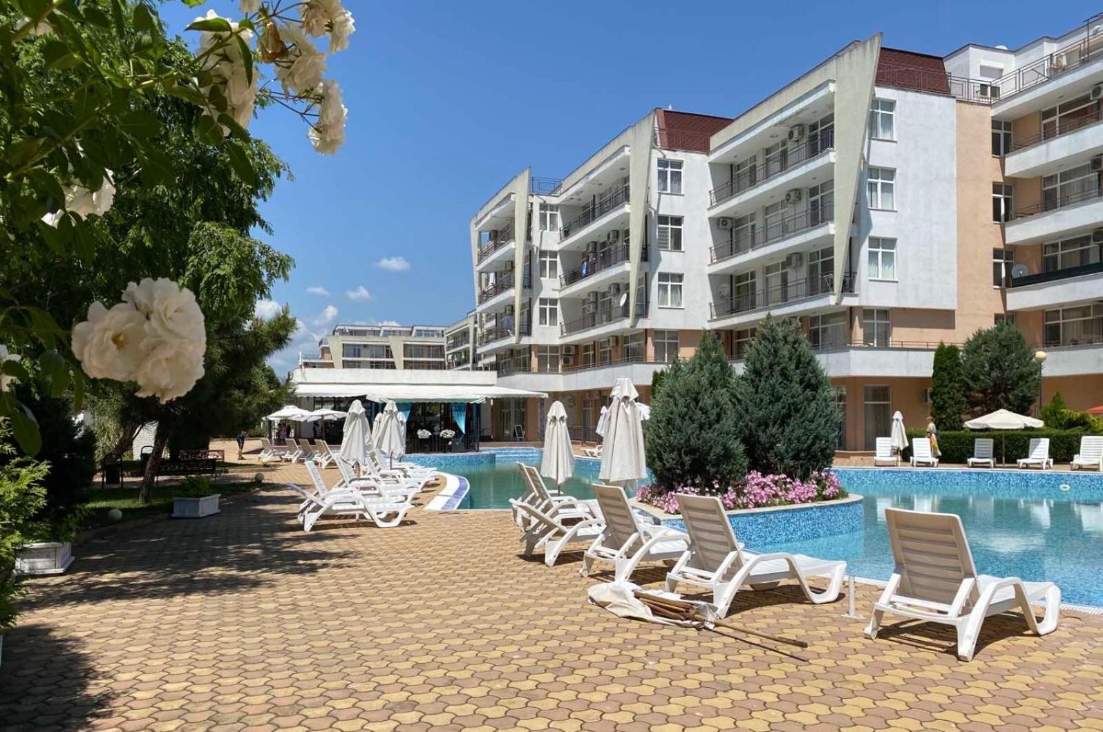 Grand Kamelia Apartments סאני ביץ' מראה חיצוני תמונה